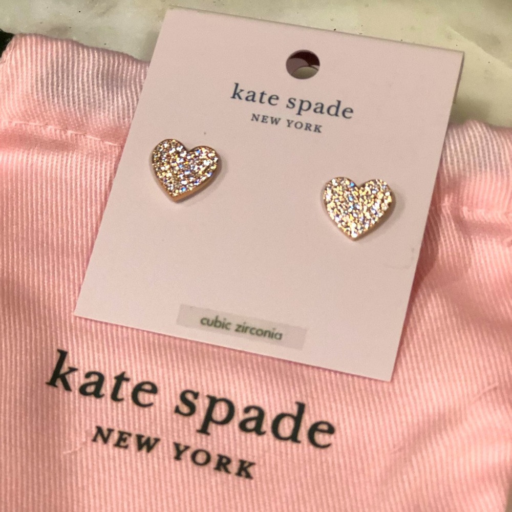 ♠️NWT♠️ Kate Spade New York Yours Truly Rose Gold Heart Stud Earrings - Picture 1 of 10